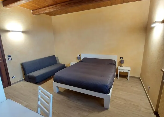 Da Riccardo Farm stay Bossolasco